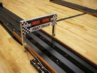 tracks_8429a.jpg (165984 bytes)